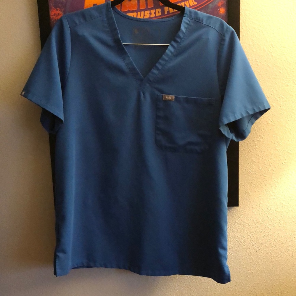 FIGS Catarina™ One-Pocket Scrub Top V-Neck Classic Fit Royal Blue Large EUC